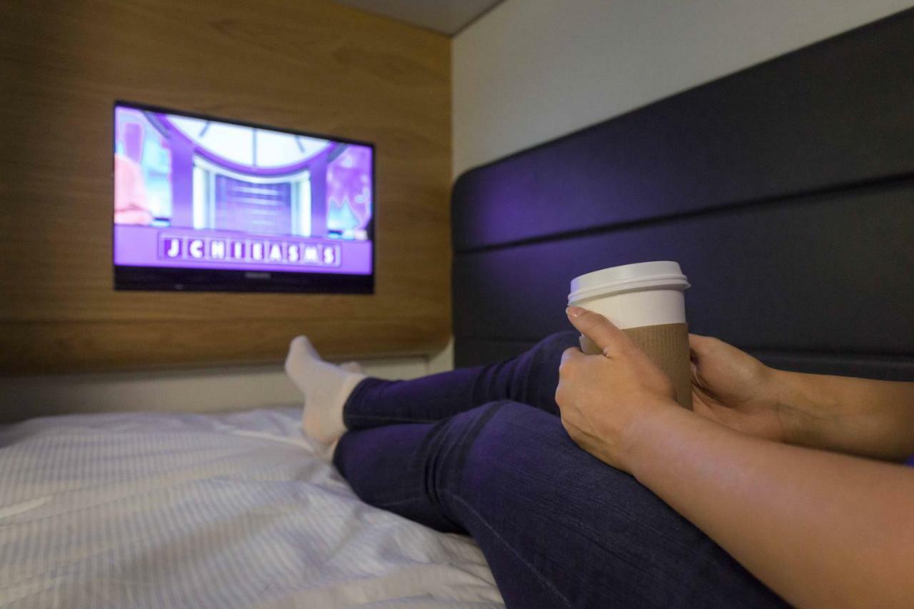 Yotelair London Heathrow Airport Ґіллінґдон Екстер'єр фото