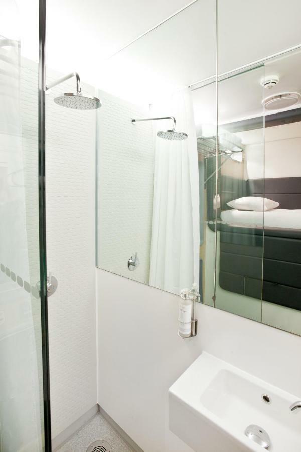 Yotelair London Heathrow Airport Ґіллінґдон Екстер'єр фото